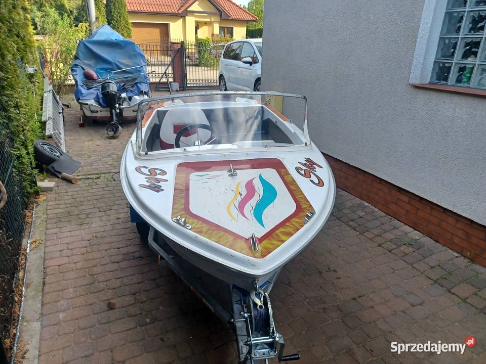 łódź motorowa z przyczepką Wiślinka