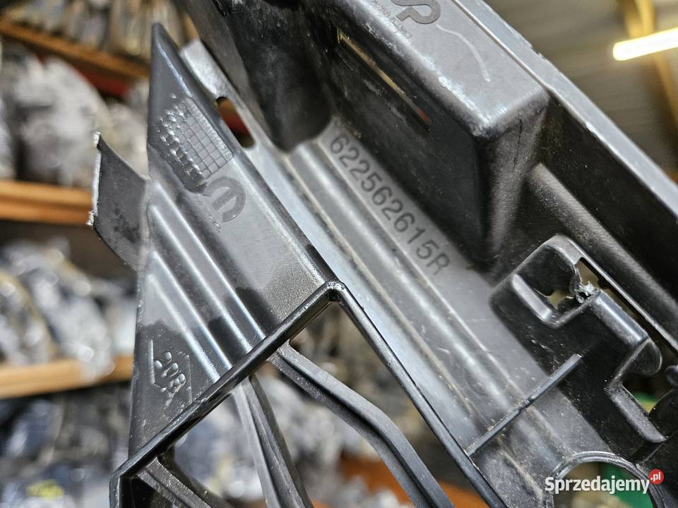 FIAT TALENTO KRATKA ŚRODKOWA ZDERZAKA PRZÓD Karoseria wielkopolskie