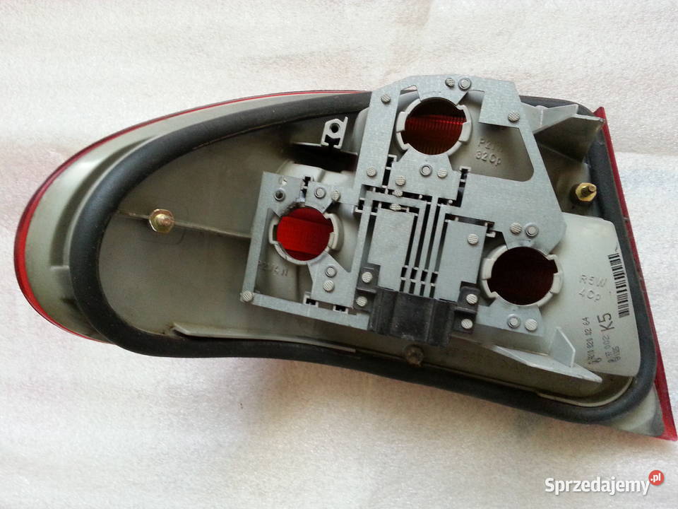 MB 210 tylna prawa lampa Warszawa