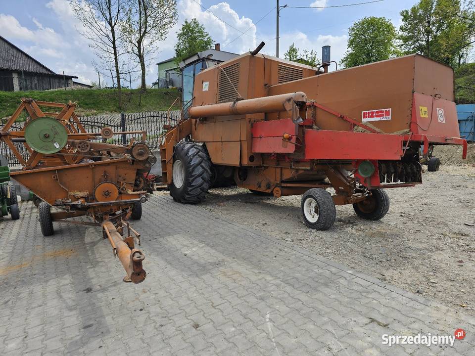 Kombajn zbożowy bizon Z056 nieuszkodzony Miechów