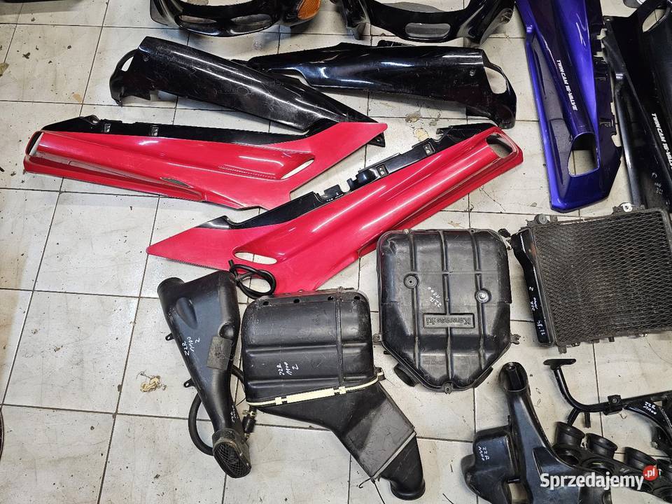 Kawasaki ZZR 1100 części koło błotnik amor Pozostałe Jelenia Góra