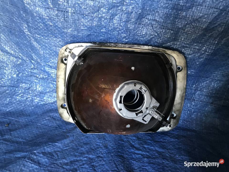 Mercedees W307 Lampa Przednia halogeny