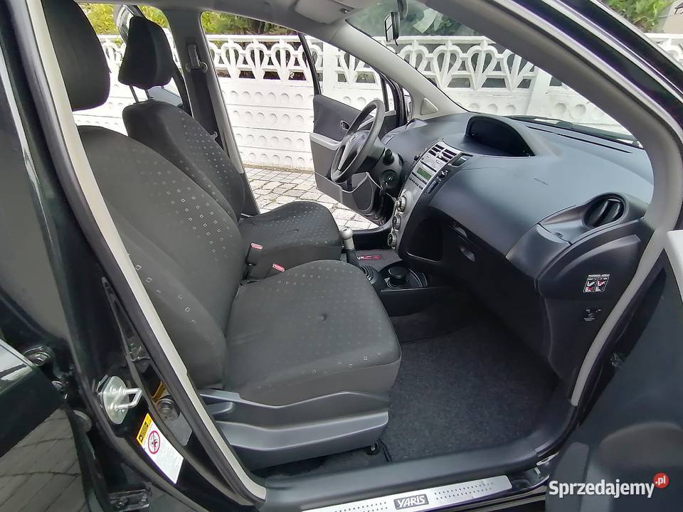 TOYOTA YARIS 13 VVTi 87 Klima 5 drzwi przeb 151 wielkopolskie