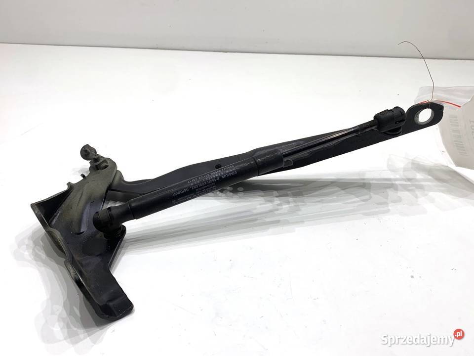 ZAWIAS MASKI PRAWY PRZÓD VOLVO V70 III Kombi