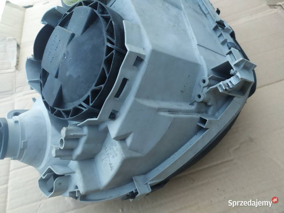 Mercedes cklasa w203 sedan kombi lampa lewa Lampy przednie Ksawerów