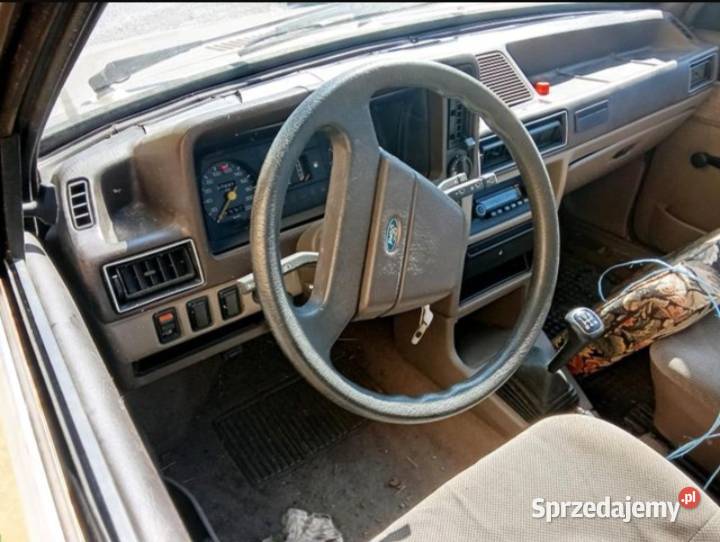 Ford Orion 16 z Niemiec benzyna Orion
