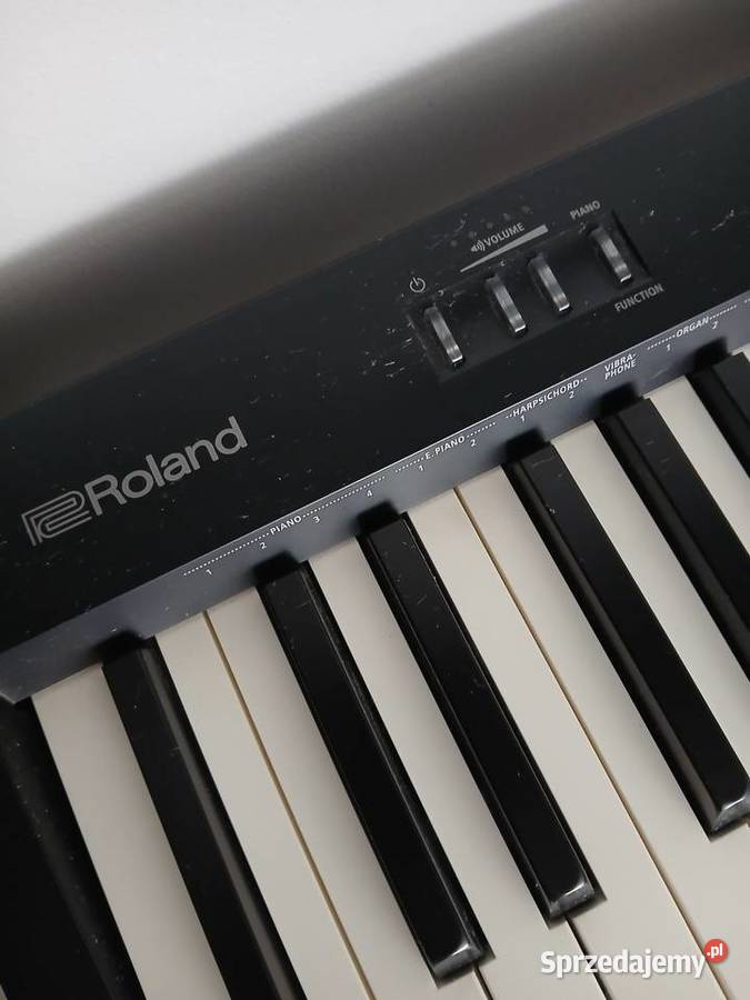 Pianino Roland świętokrzyskie Bronina