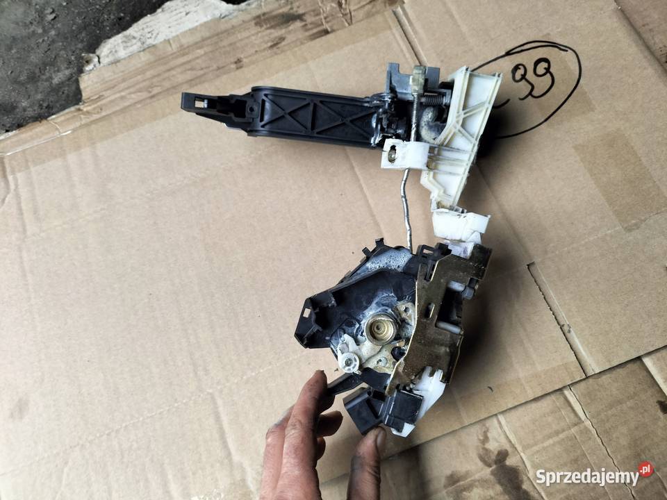 FORD MONDEO MK3 ZAMEK RĄCZKA DRZWI PRAWY PRZÓD Kamień-Kolonia sprzedam
