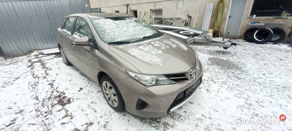 Bezwypadkowa Toyota Auris benzyna zamiana