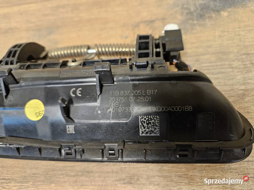 VW ID4 KLAMKA DRZWI LEWA 11B837205L Międzychód sprzedam