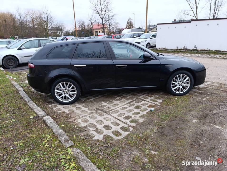 Samochod osobowy alfa romeo 159