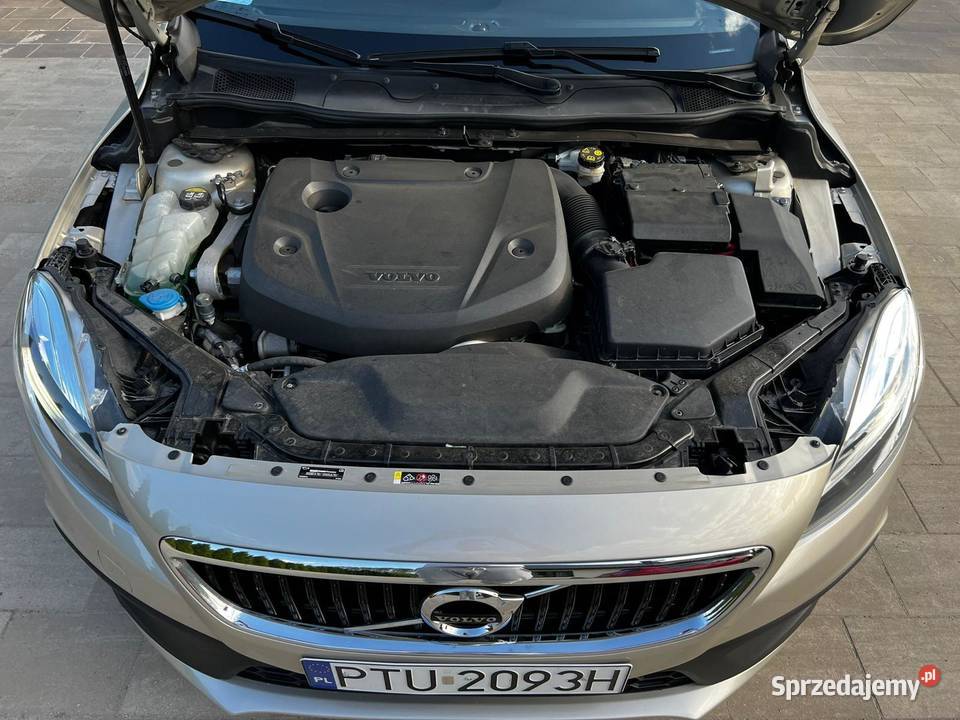 Sprzedam Volvo V40 CROSS CAUNTRY Turek sprzedam