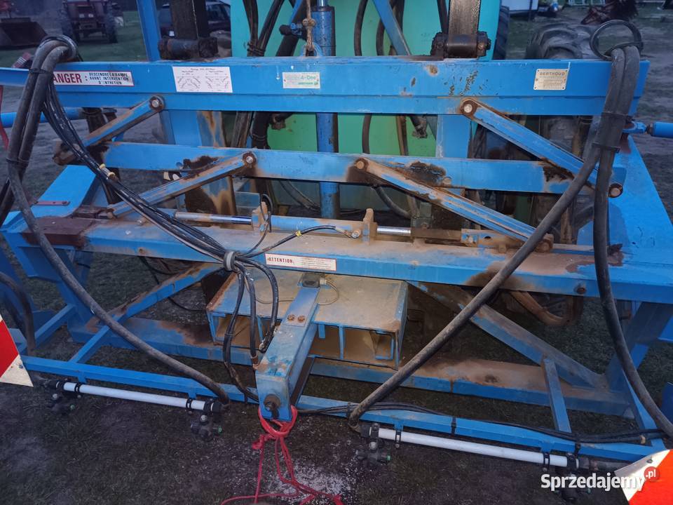 Opryskiwacz ciągany Berthoud Alba V30 podlaskie Boćki