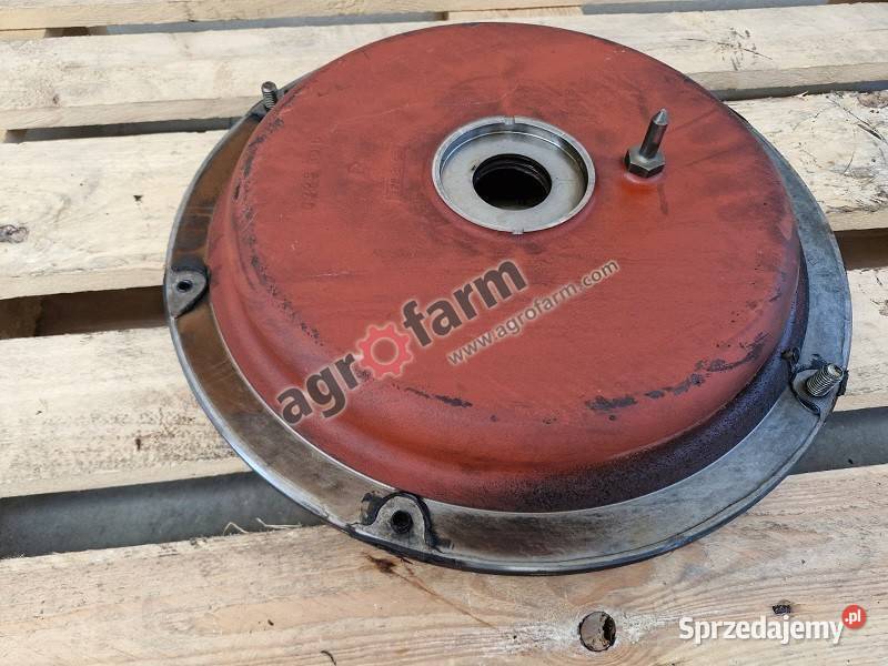 Pokrywa skrzyni biegów Massey Ferguson 8110 8250 Byków