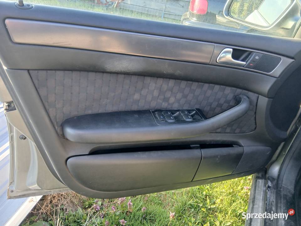 Boczek drzwi Audi A6 C5 kratka lewy przód Rybnik Szczerbice