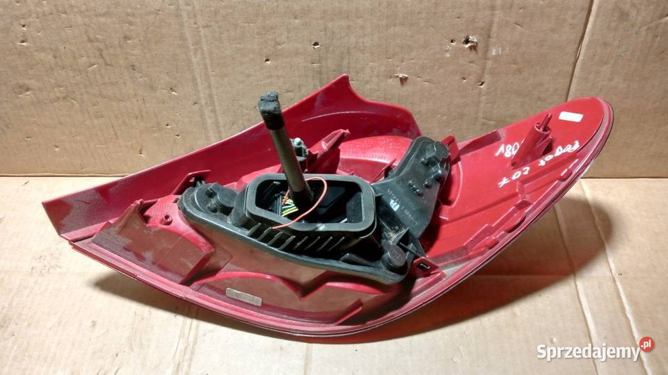 PEUGEOT 207 FL HB LAMPA TYŁ LEWY LED Zbierkowo