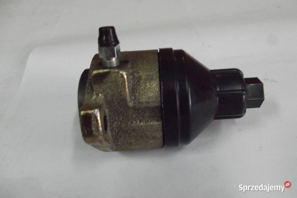 Cylinderek hamulcowy Fendt F370524 Części zamienne Parczew