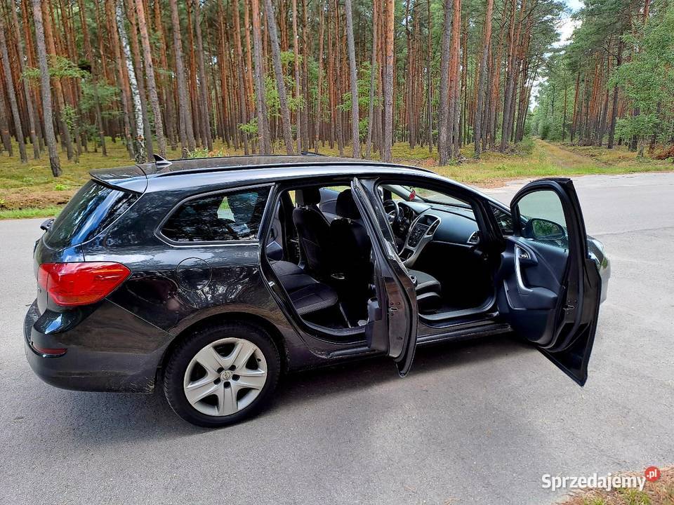 Opel Astra J 17 CDTI 2011r Kombi Sieradz
