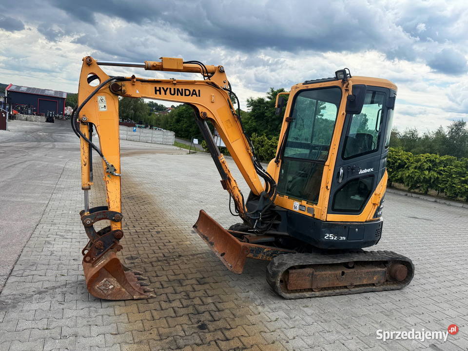 minikoparka HYUNDAI ROBEX 25Z9A 3 łyżki 2730 Działoszyn