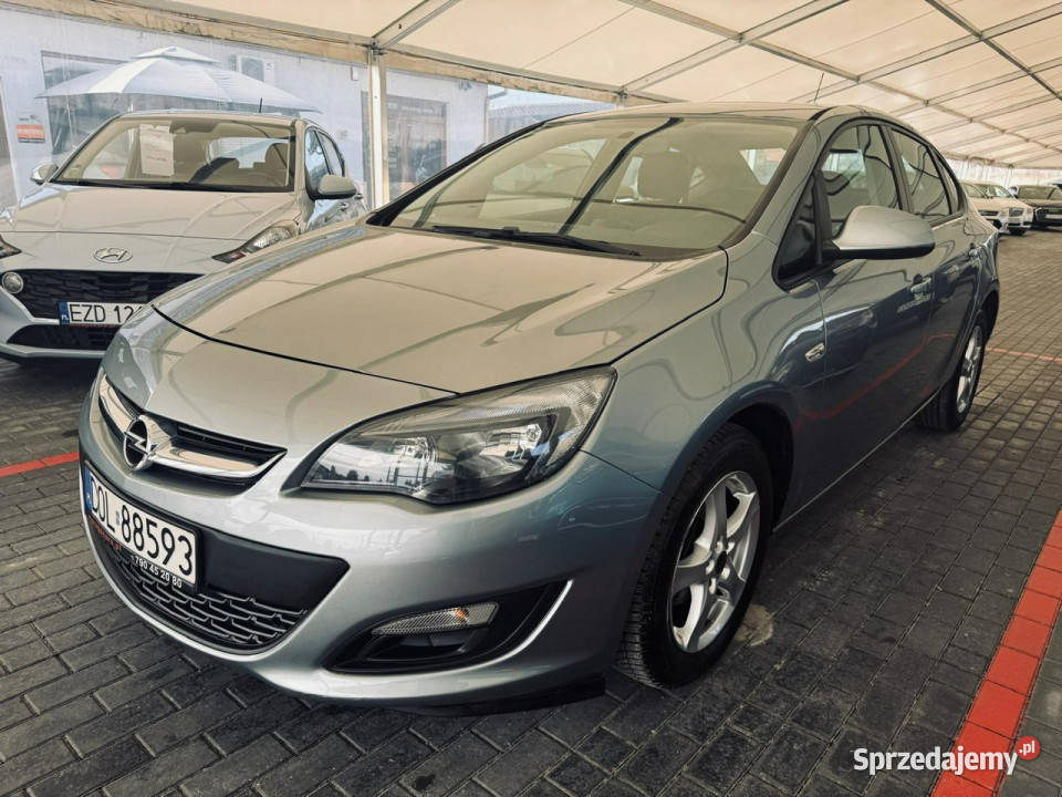 Opel Astra Salon Polska 16 Benzyna 115 J Astra Zduńska Wola