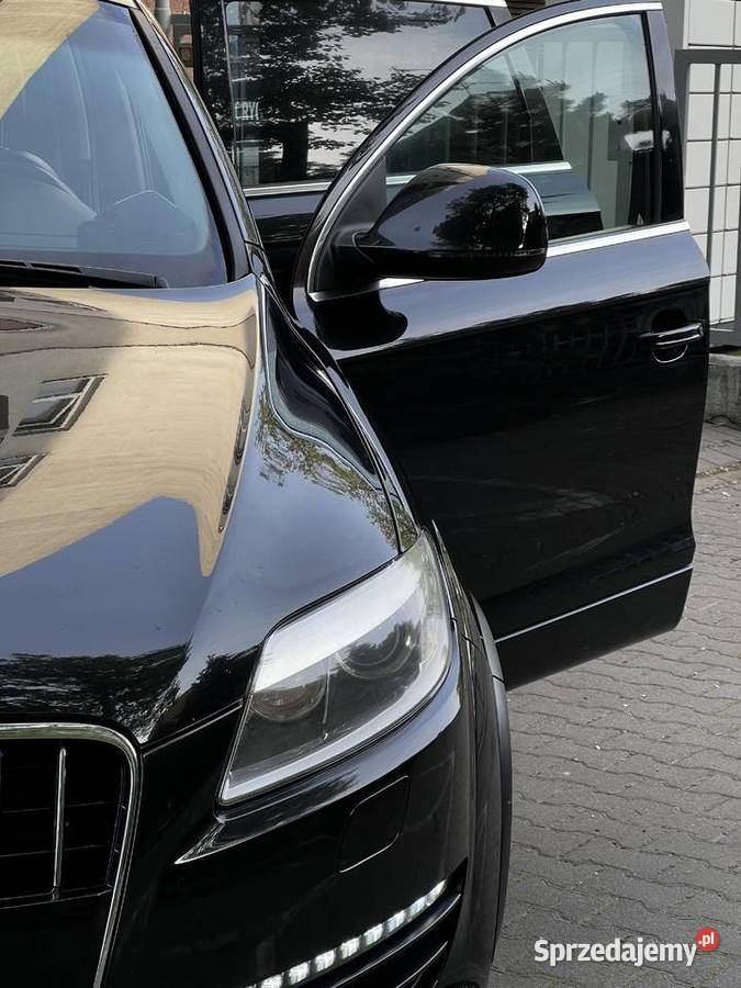 Elegancki SUV z sportowym charakterem AUDI Q7 Warszawa