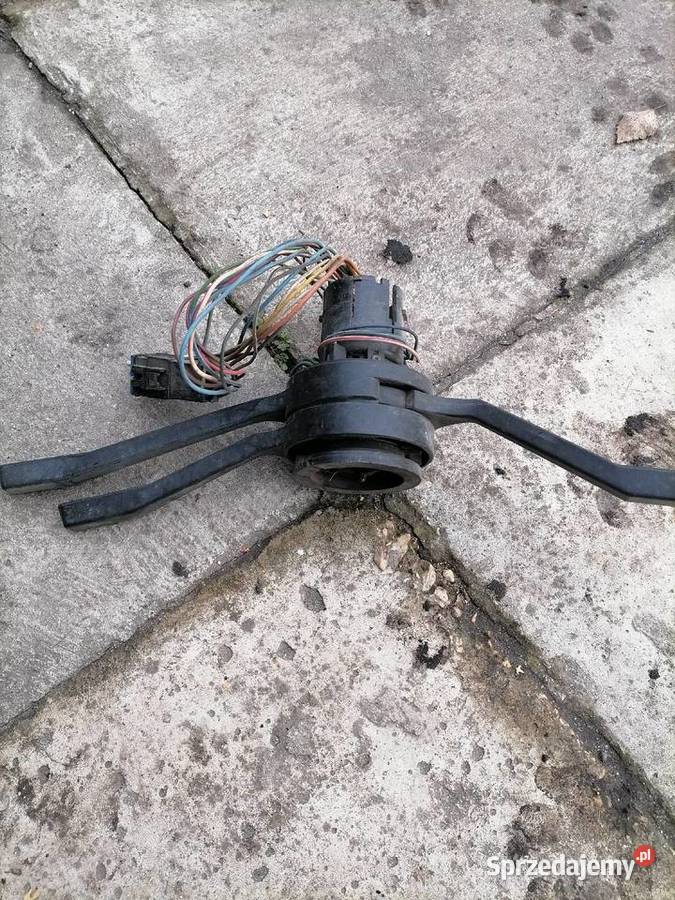 Przełącznik świateł kierunkowskazów pająk Łatanice