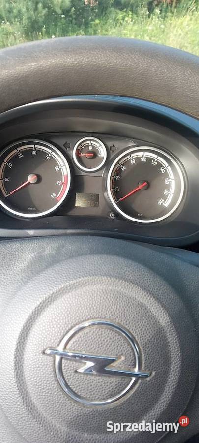 Fajna corsa 12 98000 nieuszkodzony Wrząca Śląska