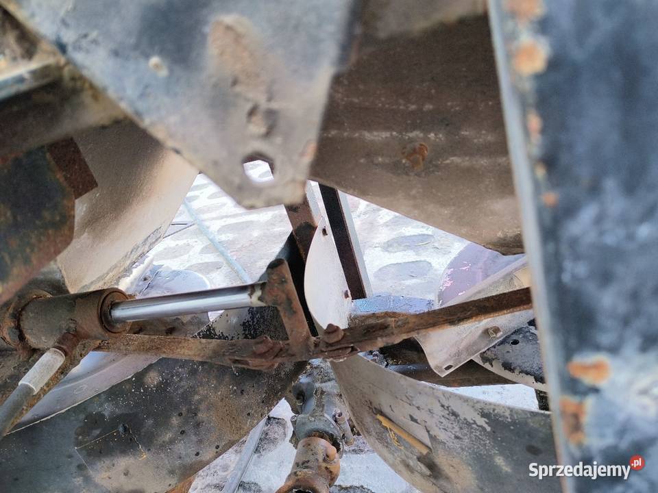 Rozsiewacz nawozów dwutalerzowy Tomaszów Lubelski