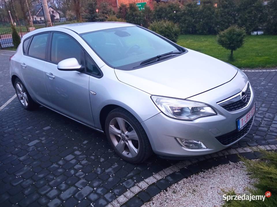 Opel Astra J 2010 benzyna gaz super stan manualna Chełmno