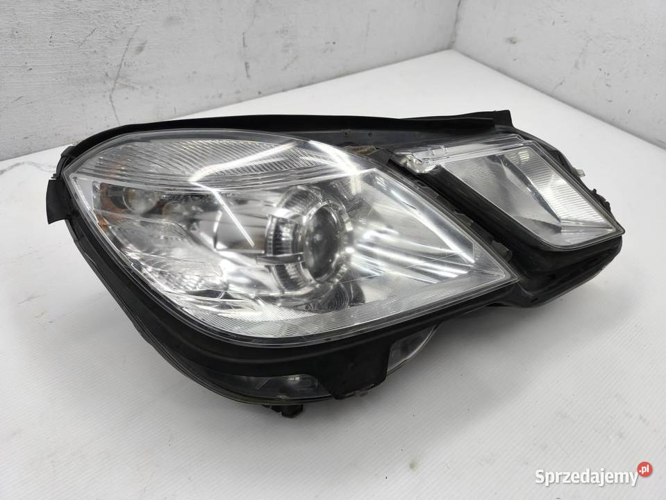 LAMPA PRAWY PRZÓD UK MERCEDES ECLASA W212