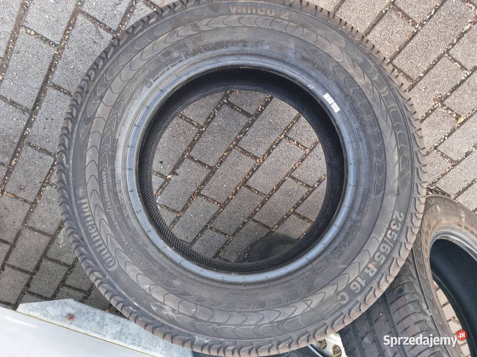 Continental vanco 2 235 65 r16c