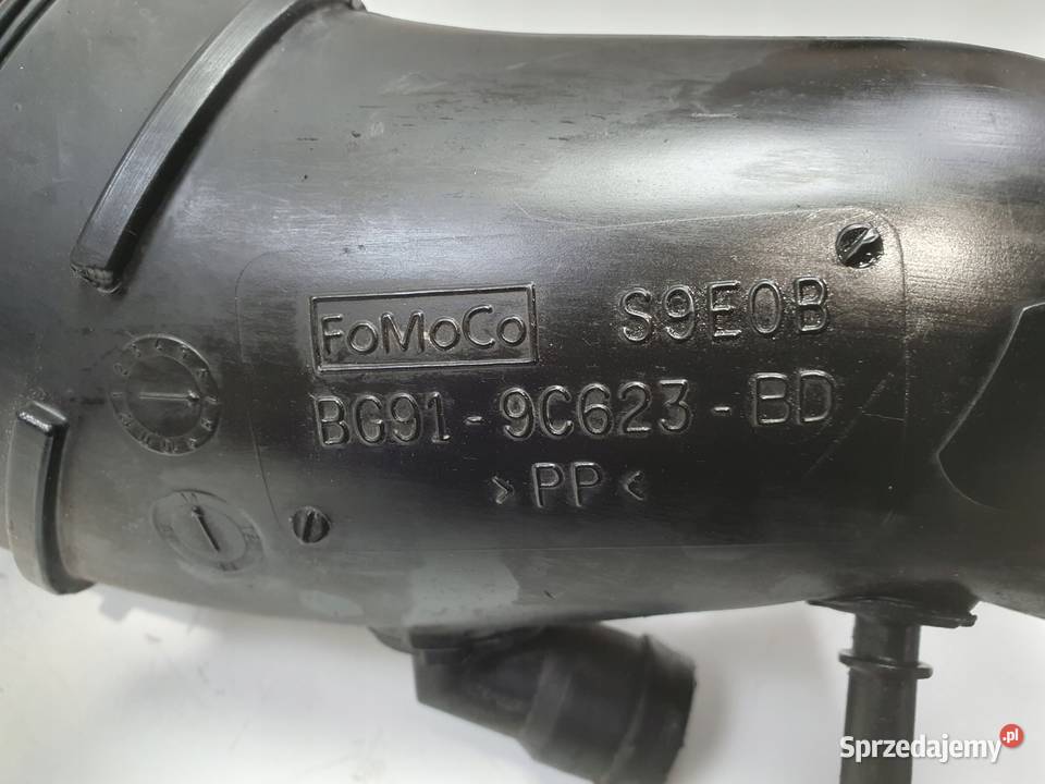 Volvo S60 II V60 16 T3 PRZEWÓD POWIETRZA rura Przewody powietrza
