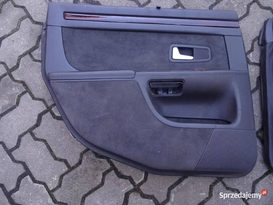 AUDI A8 D2 TAPICERKA BOCZKI DRZWI ROLETA SKORA Przemęt