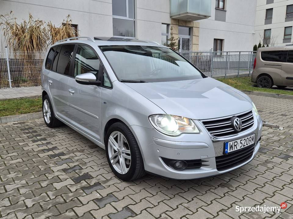 VW TOURAN 20 TDI RLINE HIGHLINE NAVI RNS SKÓRA Radom
