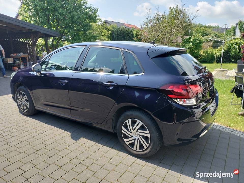 Citron C4 z 2015 roku w stanie benzyna