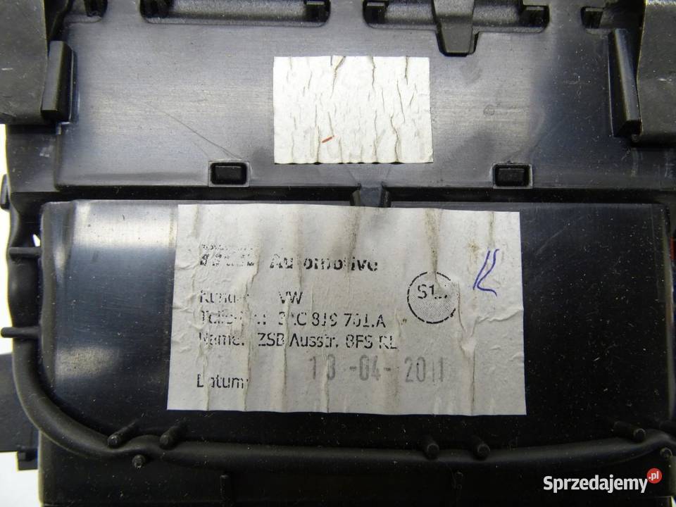 KRATKA NAWIEWU DESKI ŚRODKOWA VW PASSAT B7 małopolskie sprzedam