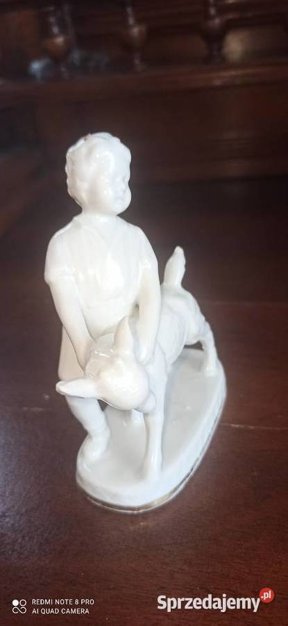 Figurka porcelanowa chłopczyka z kózką Gdańsk