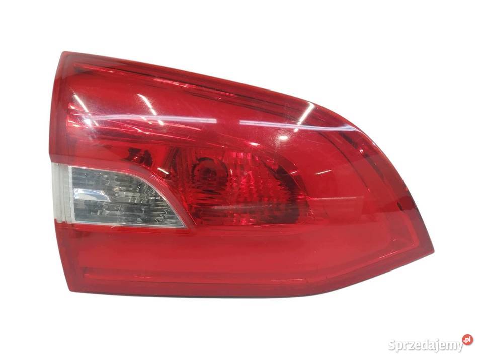 LAMPA TYŁ W KLAPĘ LEWA KOMBI T9 Peugeot 308 II osobowe