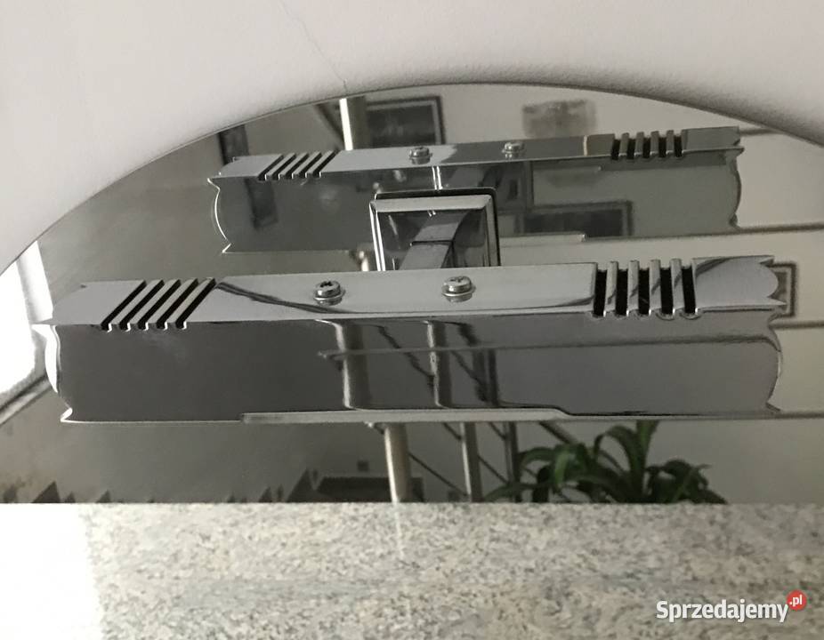 Lustro z kinkietem 60x105 Siestrzeń