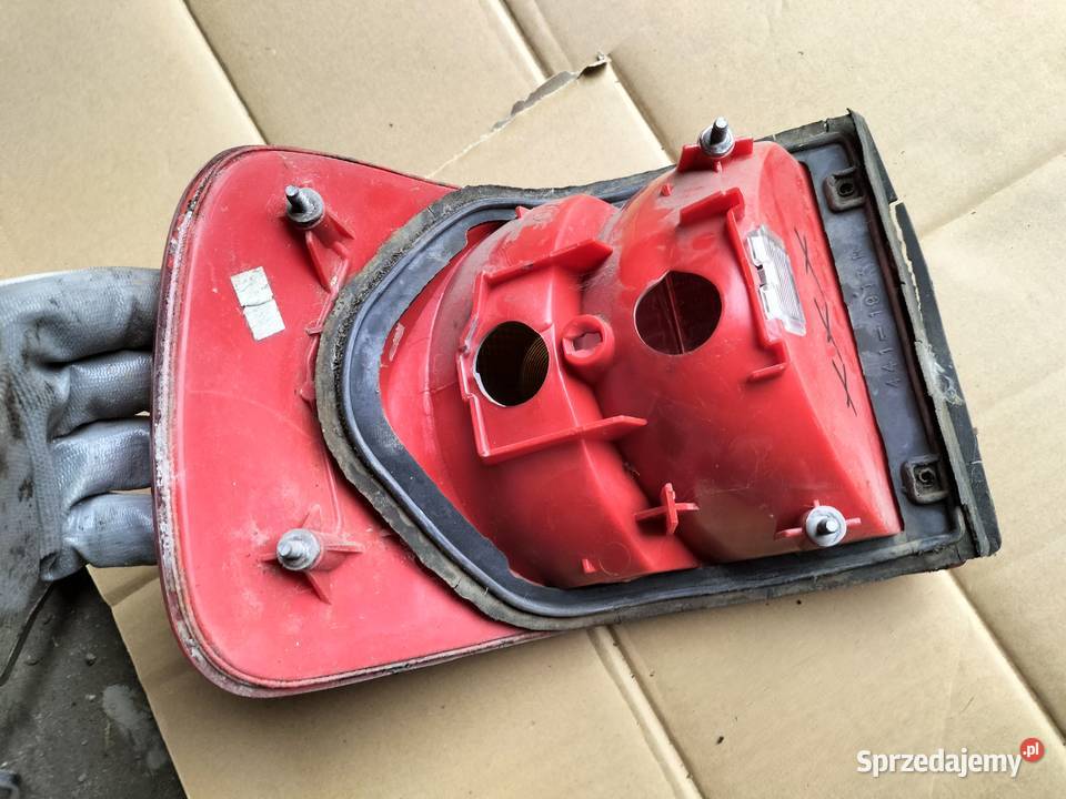 AUDI A6C4 A6 C4 SEDAN LAMPA TYŁ TYLNA PRAWA Kamień-Kolonia