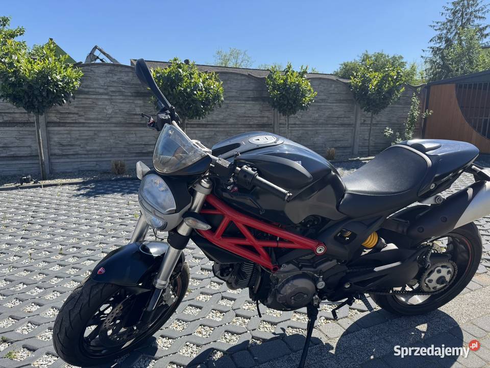Ducati Monster 796 benzyna