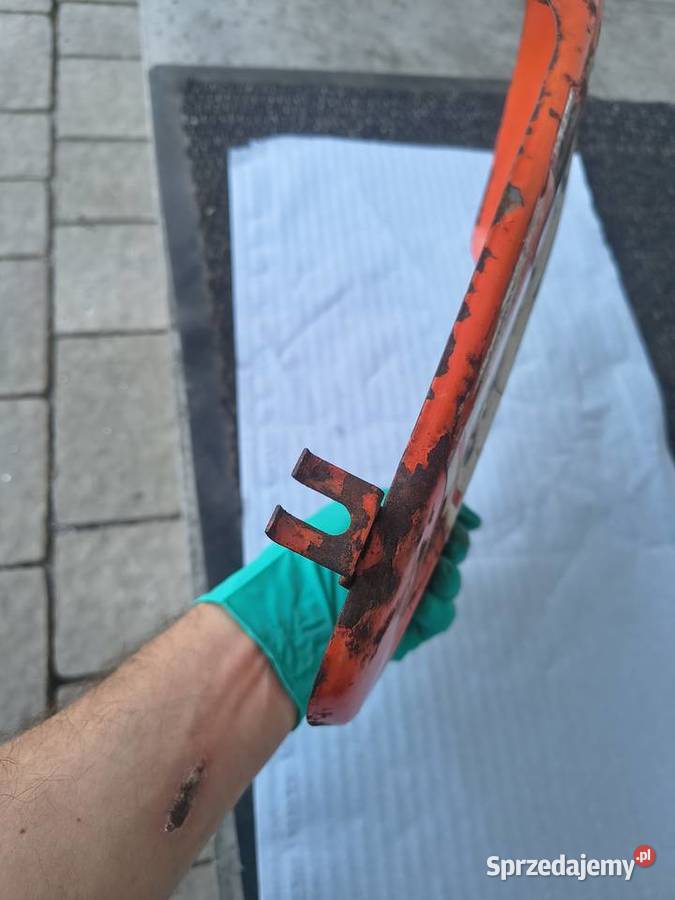 Metalowy boczek osłona praw WSK Bąk 125 Rzeszów