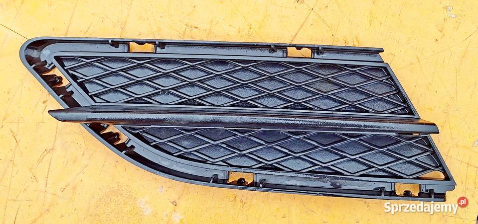 BMW 3 E90 E91 KRATKA ZDERZAKA ATRAPA 51117138418 sprzedam