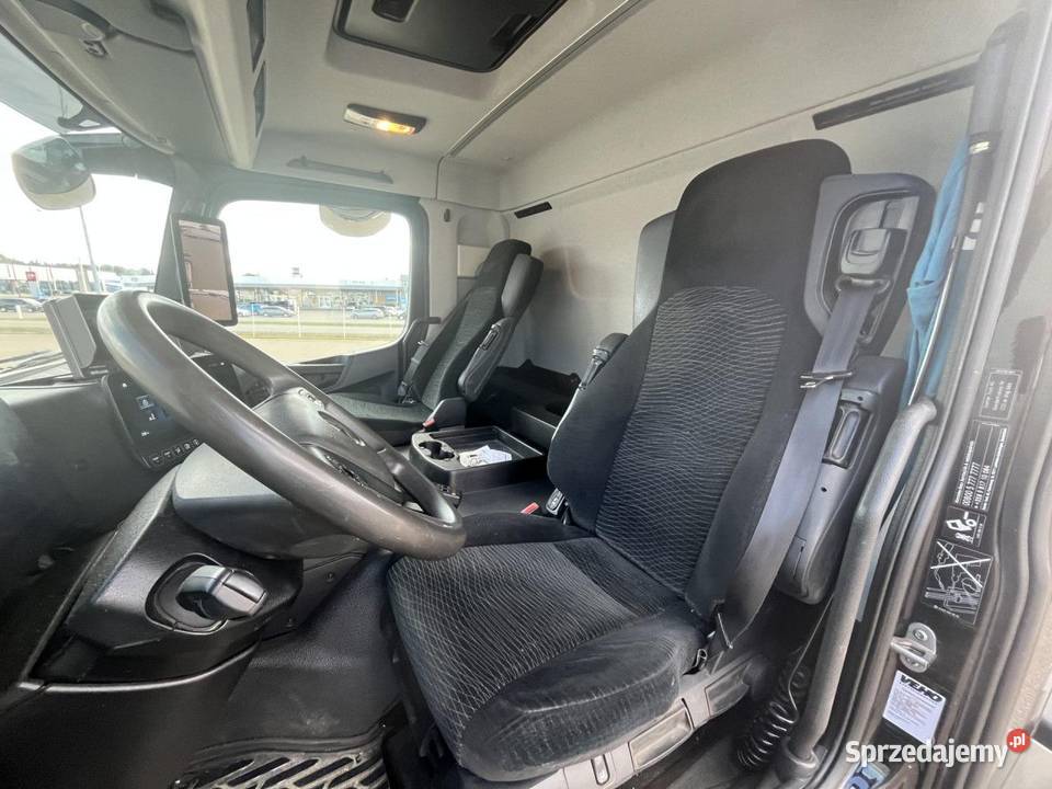 MercedesBenz Arocs 2543 6x24 Hakowiec 21 t HIAB radio / CD Kraków