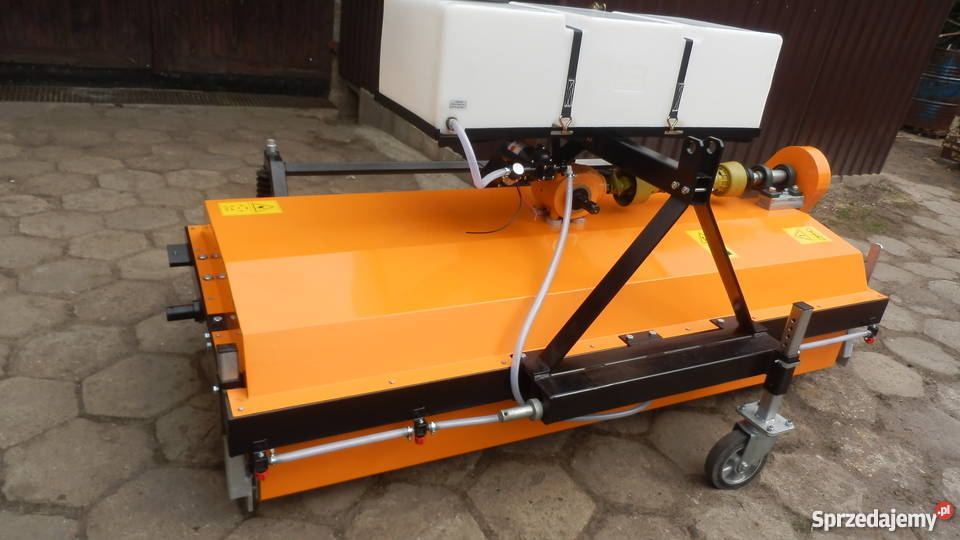Zamiatarka mechaniczna ciągnika WOM Siedlce