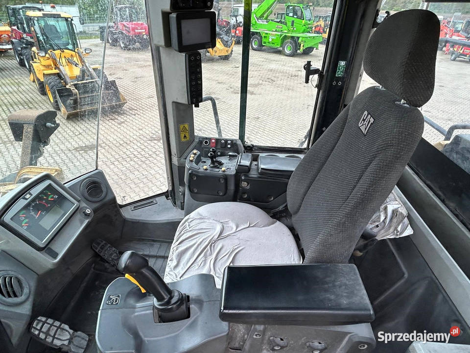 Koparka kolowa Cat Caterpillat 972 Warszawa