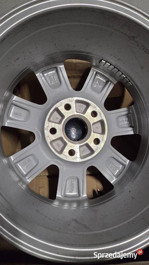 Volkswagen VW Golf Passat nowa felga OEM Wrocław