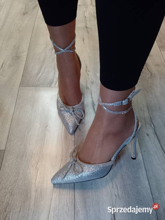 40 Srebrne bogato zdobione czółenka wieczorowe z Kraków sprzedam