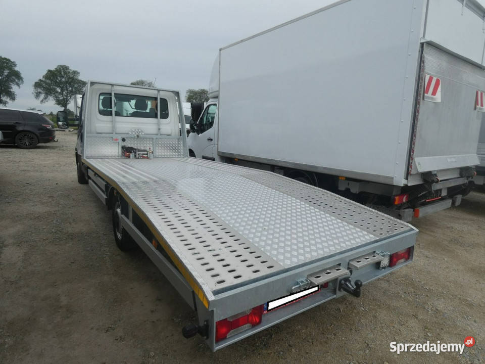 Iveco Daily NAJAZD auto laweta pomoc drogowa zarejestrowany w Polsce