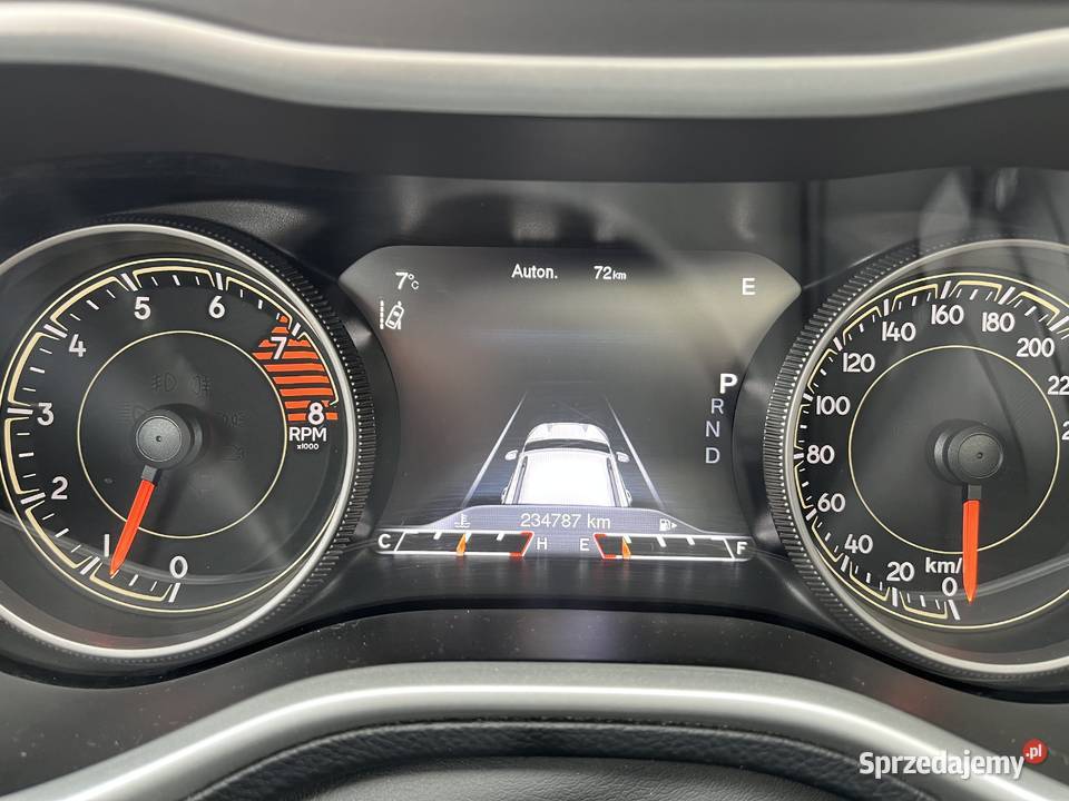 JEEP CHEROKEE KL 32 4X4 TRAILHAWK gniazdo AUX Łapy